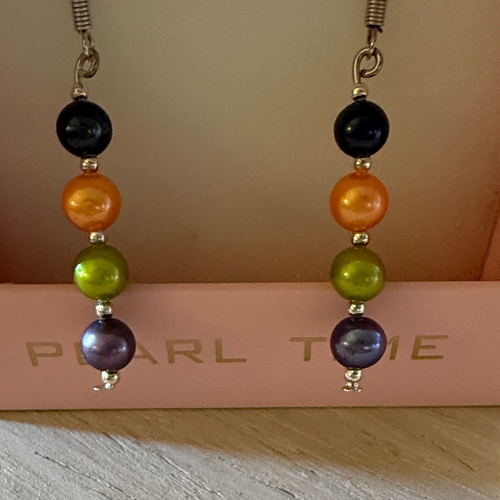 Multicolor Dangle Earrings - Picture 2 of 2